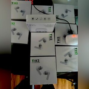 Y113 Wireless Earbuds - White